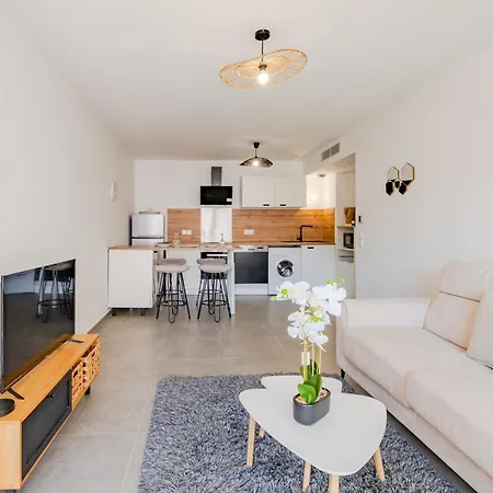 Le Sunny - Appt Climatise Avec Piscine Daire