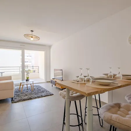 Le Sunny - Appt Climatise Avec Piscine *